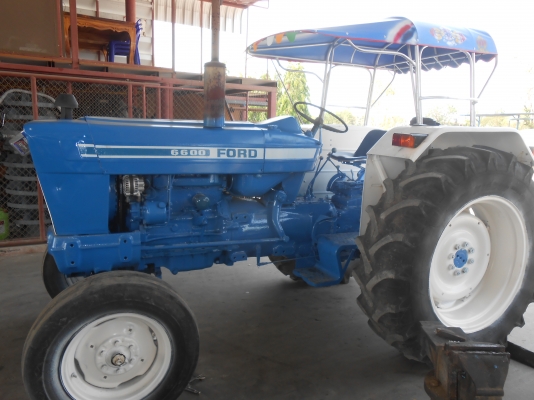 ขายด่วน รถไถ FORD 6600