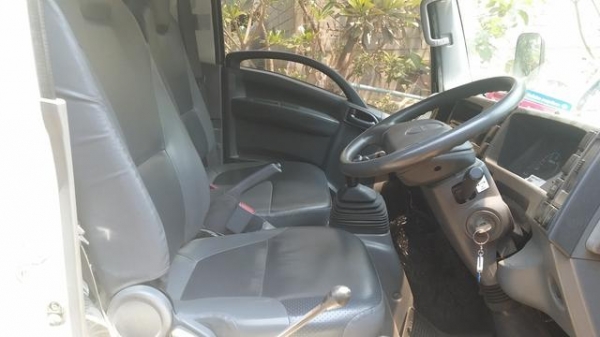 ขายหกล้อดั้ม ISUZU NMR130 ปี55