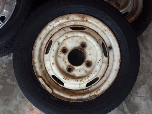 กระทะขอบ 12 ใส่รถ กระป้อ คลาสสิค ครับ