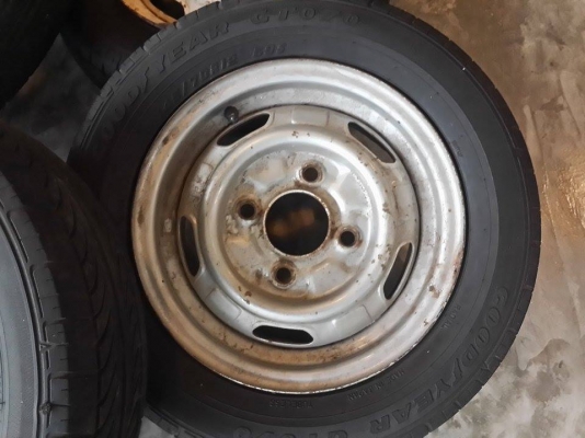 กระทะขอบ 12 ใส่รถ กระป้อ คลาสสิค ครับ