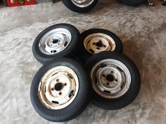 กระทะขอบ 12 ใส่รถ กระป้อ คลาสสิค ครับ