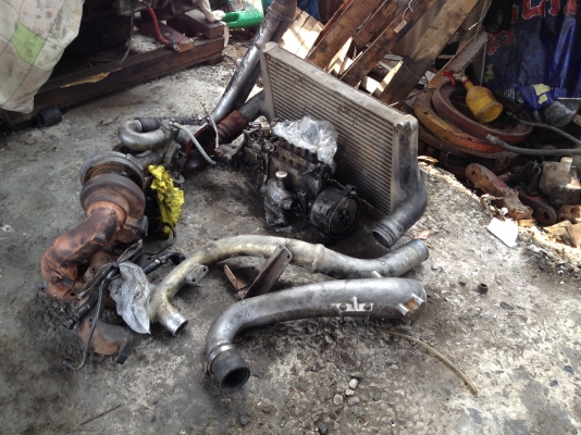 ขายชุดเทอร์โบ พร้อมปั้มโซ่ลาและอินเตอร์ครบชุด ราคา 55000