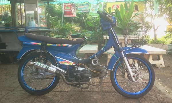 ขาย ดรีมคุรุ เครื่องเวฟ125 สภาพสวยๆ เครื่องเเรงๆ(สำเนาทะเบียนโครง) ค่าตัว 11500 บาท โทรสอบถาม 089-8054390 โอ๋ อยู่จังหวัด ลพบุรี