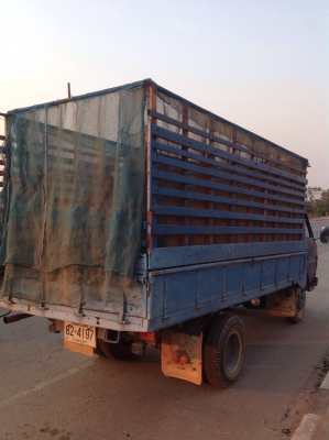 รถหกล้อโตโยต้า เครื่อง อีสุสุ 110 พร้อมใช้งาน