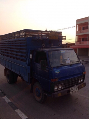 รถหกล้อโตโยต้า เครื่อง อีสุสุ 110 พร้อมใช้งาน