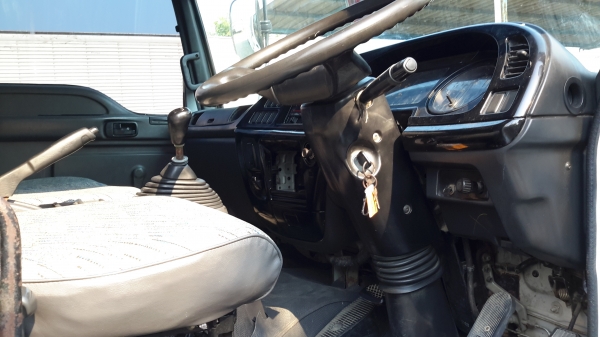 6 ล้อใหญ่  ISUZU  DECA  FTR  195 แรงม้า  * ยาว 5.50 ม. *  รถสวยเดิม+สวยจริง+พร้อมใช้งาน * รถห้างแท้ * มีเล่มพร้อมโอน *