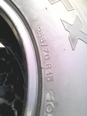 255/70R15 MICHELIN LTX A/T มี 2 เส้น TEL.081-427-3941