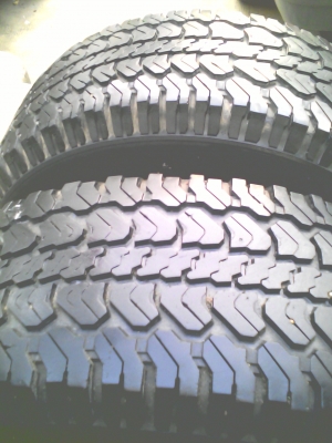 255/70R15 MICHELIN LTX A/T มี 2 เส้น TEL.081-427-3941