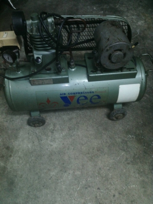 ขายปั้มลมสูบเดียวมอเตอร์1/4เเรงราคา2500บาท