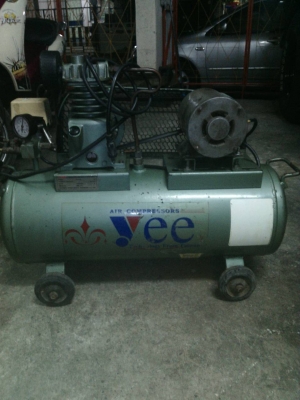 ขายปั้มลมสูบเดียวมอเตอร์1/4เเรงราคา2500บาท