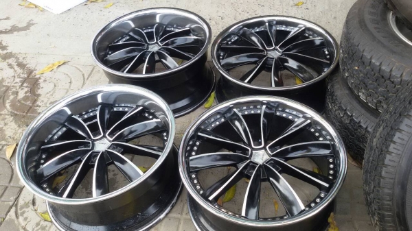 ล้อขอบ 20 5รู 114 ชุดล่ะ 13500
