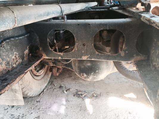 รถน้ำ2เพลา...ขายตามสภาพHino FM17. เครื่องเดิม168แรง เครื่องEh700.  เล่มพร้อม ม.79ไว้