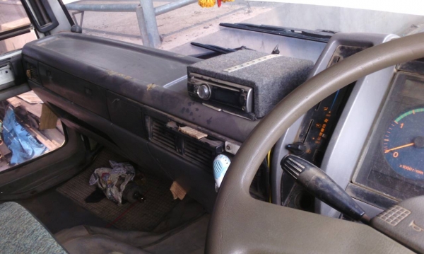 ขายด่วนรถสิบล้อดั้มFM3Hเครือง195แรงม้ารถสวยลดสุดๆๆๆๆๆๆๆ