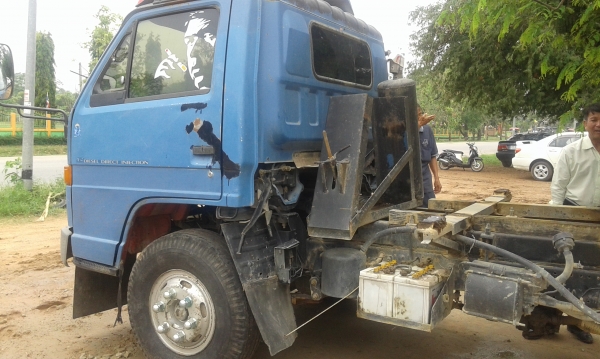 หกล้อ อีซูซุ NPR115แรง(สั่งลุยแท้).ดั้มสามมิตรปี38 ราคา 555,000บ แอร์ ซ่วงล่างหน้าFหนัง F รถสภาพดีเดิมๆพร้อมลุย ทะเบียนพร้อมโอน ครับ