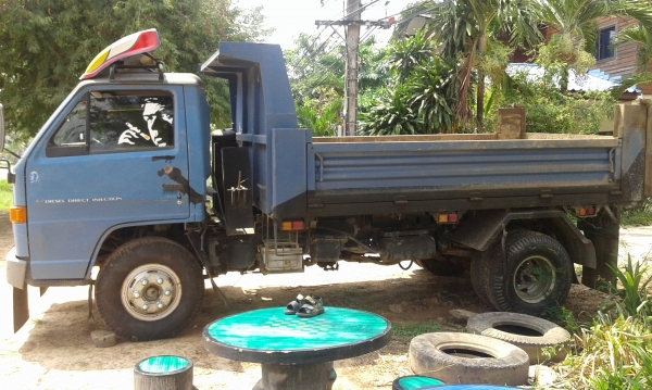 หกล้อ อีซูซุ NPR115แรง(สั่งลุยแท้).ดั้มสามมิตรปี38 ราคา 555,000บ แอร์ ซ่วงล่างหน้าFหนัง F รถสภาพดีเดิมๆพร้อมลุย ทะเบียนพร้อมโอน ครับ