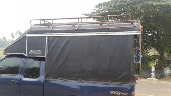 หลังคาขายของ