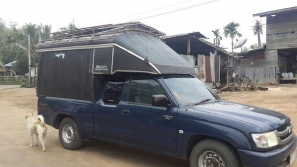 หลังคาขายของ