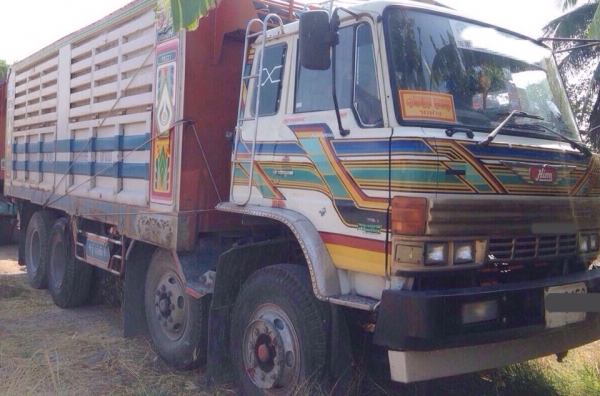 HINO SUMO FM227 - 220 HP EM100 รถดั๊มพ์สิบสองล้อ 2 เพลา แม่เดี่ยวมีระบบลากพ่วงครบพร้อมใช้งาน กระบะดั๊มพ์เหล็ก 12 ตันคอกสูงเกษตรอย่างสวยพร้อมบรรทุกพร้อมใช้งานได้เลยครับ ช่วงล่างสองเพลาของ ZM 10 น็อต เครื่องแน่นแรงดีมากครับ ภายในห้องเก๋งคอนโซลสวยครบ แอร์เย็ HINO SUMO FM227 - 220 HP EM100 รถดั๊มพ์สิบสองล้อ 2 เพลา แม่เดี่ยวมีระบบลากพ่วงครบพร้อมใช้งาน กระบะดั๊มพ์เหล็ก 12 ตันคอกสูงเกษตรอย่างสวยพร้อมบรรทุกพร้อมใช้งานได้เลยครับ ช่วงล่างสองเพลาของ ZM 10 น็อต เครื่องแน่นแรงดีมากครับ ภายในห้องเก๋งคอนโซลสวยครบ แอร์เย็