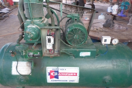 ขายปั๊มลม แชมเปี้ยน จาก USA ขนาด 300 ลิตร มอเตอร์ 5 แรงม้า ไฟ 380 โวลท์ 2 สูบ