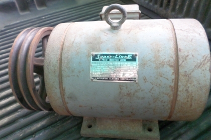 ขายมอเตอร์ มิตซูบิชิ 5 HP 380 โวลท์ 3 เฟส 1,450 รอบ เดิมๆ สวยๆ