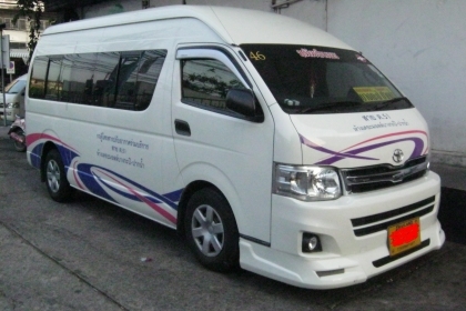 ขายด่วน รถตู้ร่วมข.ส.ม.ก  พร้อมวิน   ปี2013 TOYOTA COMMUTER