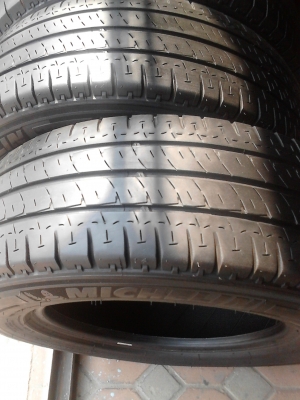 205/70R15 MICHELIN AGILIS    ชุด 4 เส้น TEL.081-427-3941