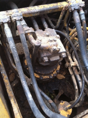 ขายอะใหล่ด่วน ขายเป็นอะใหล่ KOMATSU PC200-3