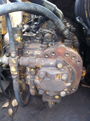 ขายอะใหล่ด่วน ขายเป็นอะใหล่ KOMATSU PC200-3