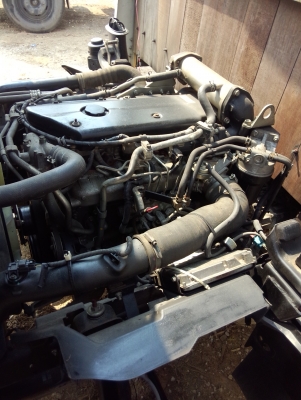 NPR150 กระบะ4.90ม.หลังคาโดยสาร นั่วสองแถว