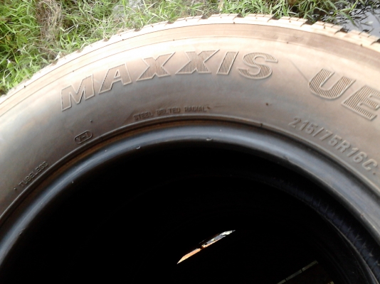 215/75R16 MAXXIS TRUCMAXX UE-168N ชุด 4 เส้น ปี 2012 TEL.081-427-3941
