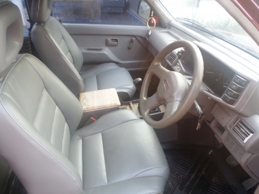 ขายรถกระบะ ISUZU -TFR SPACE CAB มังกรทองปี37 พวงมาลัยพาเวอร์รถบ้านแท้มือเดียวออกห้างไม่เคยเปลี่ยนมือ เครื่องแน่นๆแรงดีไม่ไอไม่จามเครื่องนิ่งมากครับประหยัดน้ำมันสุดๆ ช่วงล่างแน่นปึกครัชชีเดิมสวยไม่มีผุ .... เอกสารพร้อมโอน+ภาษีพรบ.ปี58...สีแดงมะเมี๋ยวอาบน้ำ