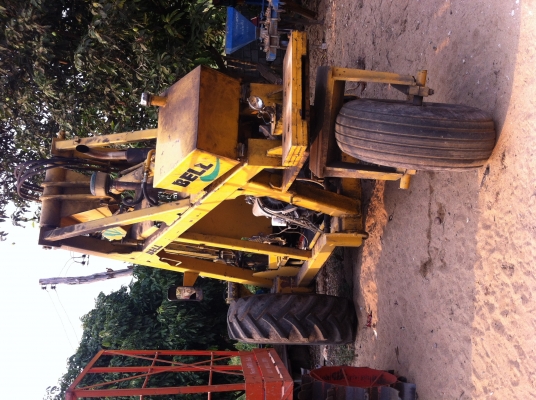 ขายรถคีบอ้อย 3 ล้อ ไฮดรอลิกดี รถพร้อมใช้งาน