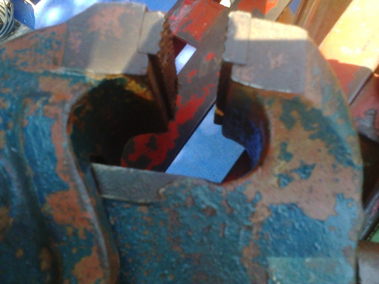 ปากกา 2.5 นิ้วงานอินเดียทรงเรคคอดสภาพเดิมๆครับสมบูรณ์ฟันสวยๆครับขนาดปาก 2.5 นิ้วคับหายากครับราคานี้น่าเก็บครับ