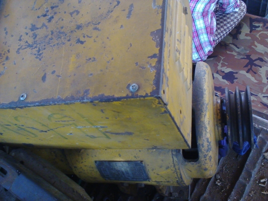 ไดปั่นไฟ 5 กิโลวัตต์ญี่ปุ่นสภาพพร้อมใช้งานครับขนาด 5 โลครับใช้ได้ 2 ระบบ ไฟ220 และ 110 ครับ ของญี่ปุ่นครับราคานี้สุดคุ้ม