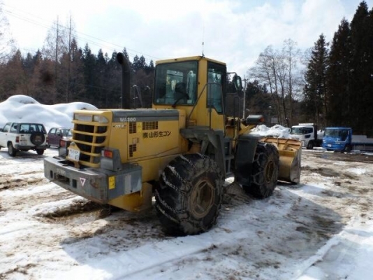 KOMATSU WA 300-3E นำเข้าจากญี่ปุ่น สวย เดิมๆ 090-986-2521 อ๊อบ