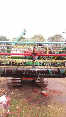 ขายรถเกี่ยวข้าวสามซุบอุ้ม 2.5 ตัน ปั้มไดกิด  22 ตัวเดิน 10 ราคา 360000