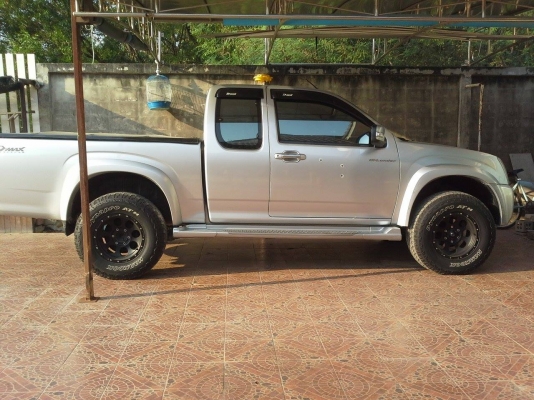 ขายครับเบื่อแล้ว ล้อลาย mickey 16x8 - 0 สีดำ พร้อมยาง hankook 265/75/16 ปี 13