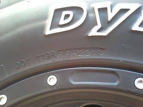 ขายครับเบื่อแล้ว ล้อลาย mickey 16x8 - 0 สีดำ พร้อมยาง hankook 265/75/16 ปี 13