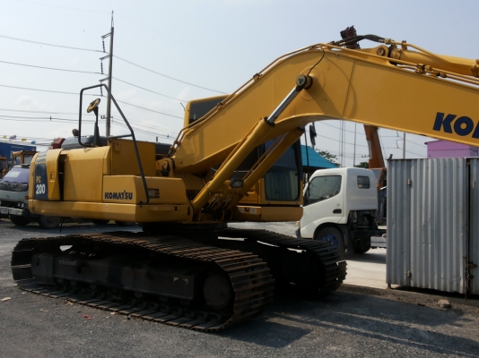 ขายรถแบ็คโฮ KOMATSU 200-8 สภาพสวยพร้อมใช้งาน