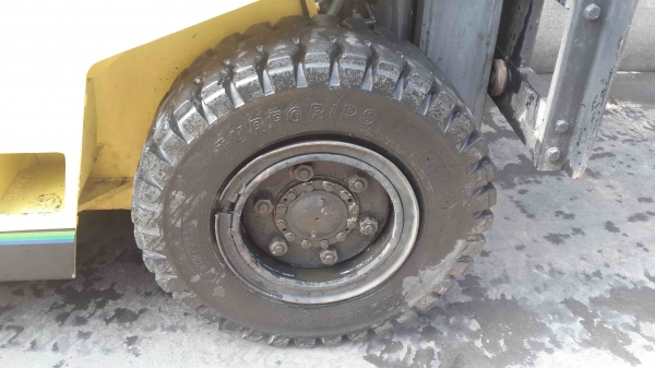 ขาย รถโฟล์คลิฟท์ TCM 4 ตัน เกียคลัช