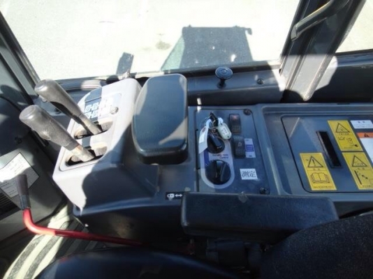 ขาย รถตัก KOMATSU WA320-5 นำเข้าจากญี่ปุ่น 090-986-2521 อ๊อบ ขาย รถตัก KOMATSU WA320-5 นำเข้าจากญี่ปุ่น 090-986-2521 อ๊อบ