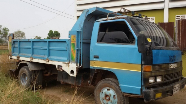 ISUZU NPR115 ประกอบ ดั้มพอสวย รถใช้อยู่ครับ