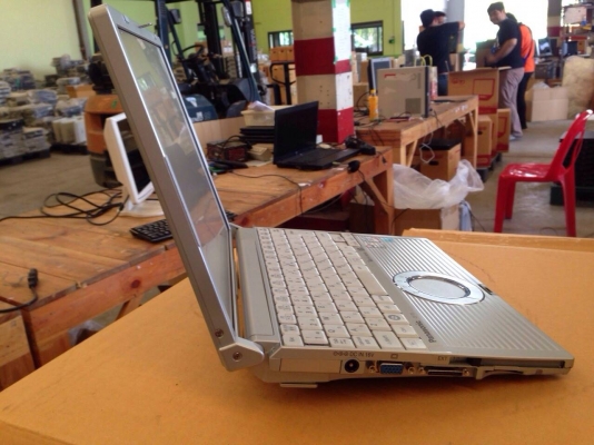 Notebook ยี่ห้อ Panasonic รุ่น CF-T5 ราคา 4700 บาท ค่าจัดส่งฟรี