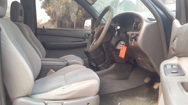 ขาย Mazda fighter cab ปี 45 สีน้ำเงินสวยๆ ราคา 155,000 บาท +++++++++