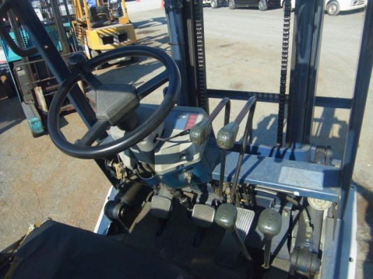 ขายรถโฟล์คลิฟท์มือสอง KOMATSU รุ่น FG20-11 ราคา 145,000 บาท นำเข้าจากประเทศญี่ปุ่น 100\% ไม่เคยใช้งานในประเทศไทย