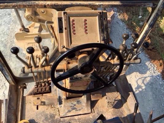 ขายรถเกรดcat 12 g ใบมีด6เมตร ราคา1900000(ราคาคุยกันใด้) รถใช้งานอยู่ระนอง ติดต่อ0810914056