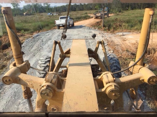 ขายรถเกรดcat 12 g ใบมีด6เมตร ราคา1900000(ราคาคุยกันใด้) รถใช้งานอยู่ระนอง ติดต่อ0810914056