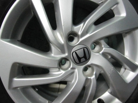 ขายล้อแม็กป้ายแดง ALL NEW JAZZ พร้อมยางขอบ 15 ราคาถูกๆ