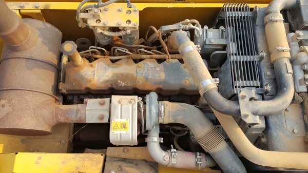 ขายรถแบคโฮ KOMATSU PC-200-8 ปี.2006  เล่มทะเบียน 15000  กว่า ช.ม ราคา.1500000 ต่อรองคับ สนใจโทรจองเลย