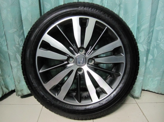 ขายล้อแม็กพร้อมยาง HONDA JAZZ ตัว TOP ขอบ 16 สภาพสวยๆ ราคาถูกๆ